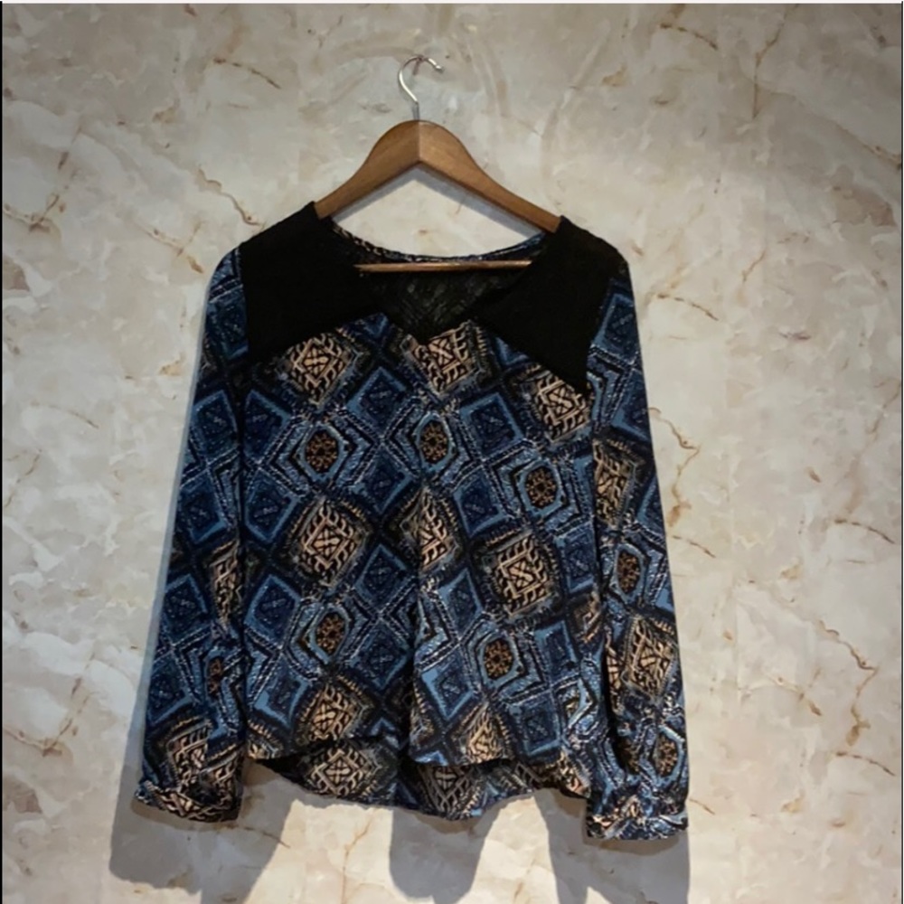 Long sleeve ldark blue top